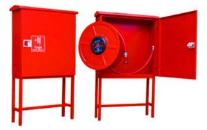 Ayaklı dış mekan yangın dolabı hortumlu