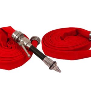 Lans başlıklı kırmızı kaplı yangın hortumu seti